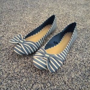 NWOT Time and Tru Striped Navy Bow Slippers